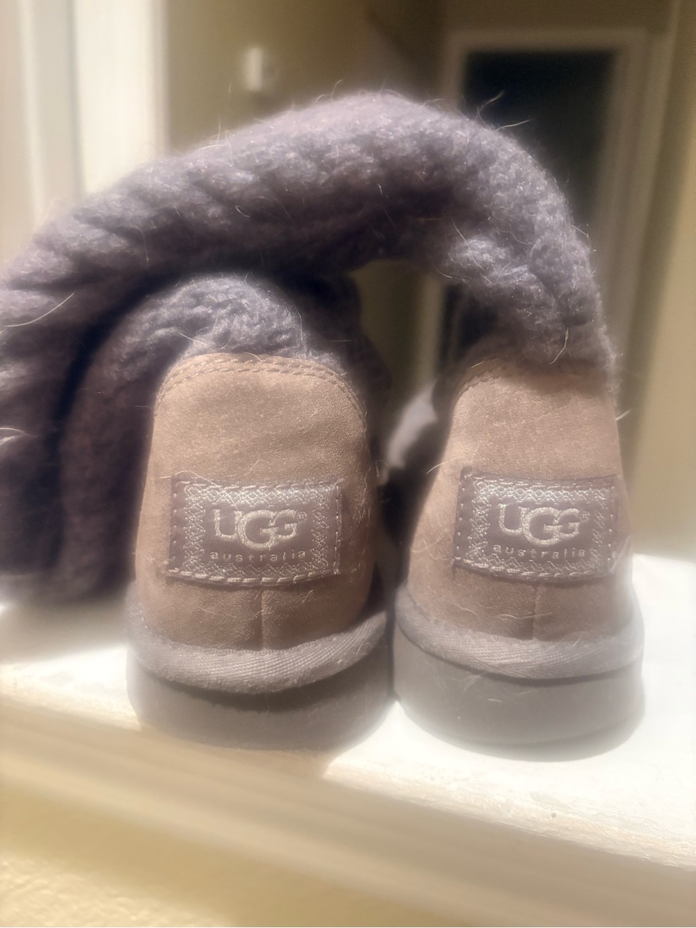 UGG Australia‎ Women's Gray Knit  Boots with metal details Size 8